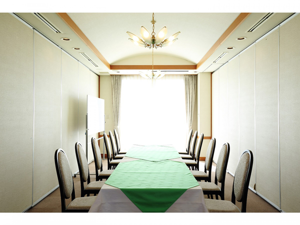 convention_room_123